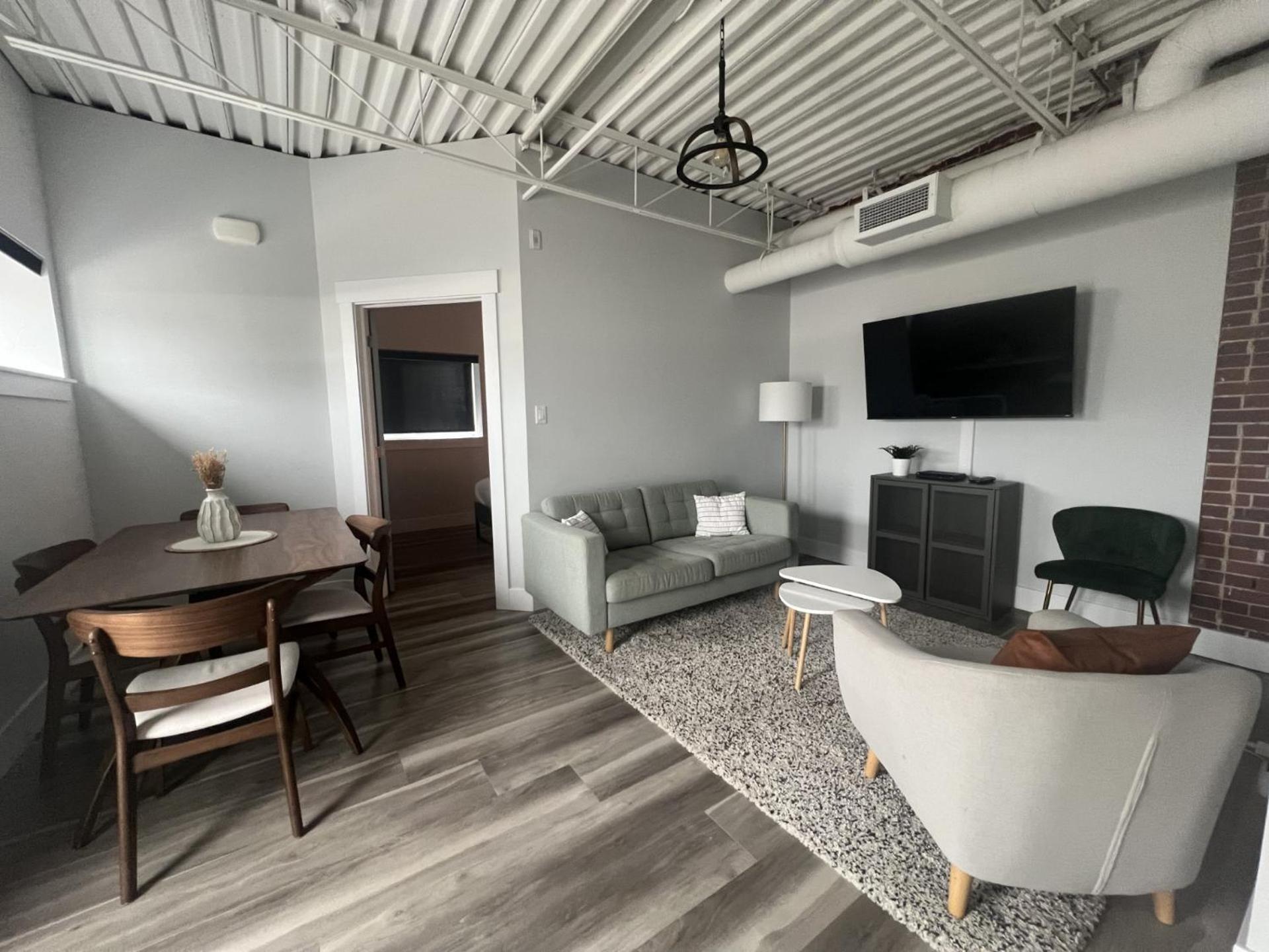 Station 1 By Terra Hospitality Aparthotel Μόνκτον Εξωτερικό φωτογραφία