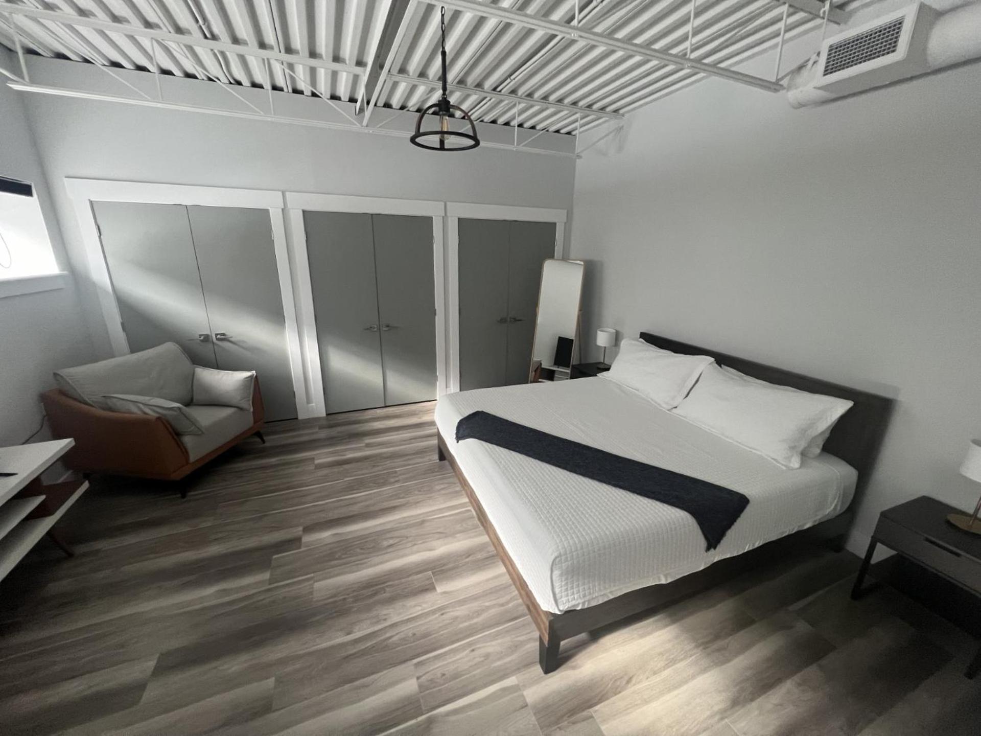 Station 1 By Terra Hospitality Aparthotel Μόνκτον Εξωτερικό φωτογραφία